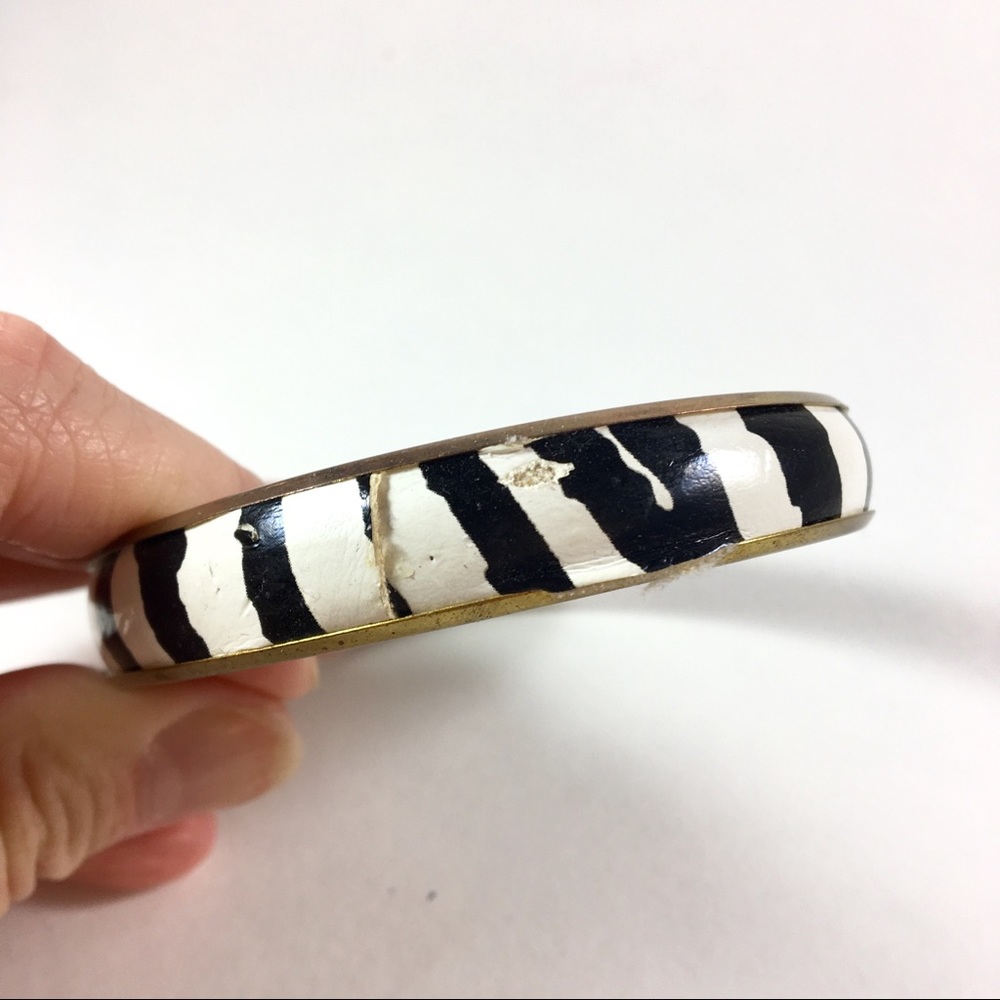 Zebra Bangle - Picture 8 of 8